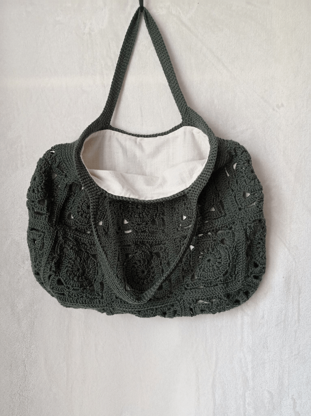 Sac en crochet tote bag fourre-tout monochrome